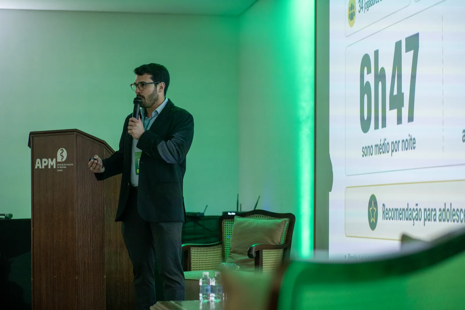 Dr. Rodrigo Ruas palestrando no Congresso Paulista de Medicina do Esporte